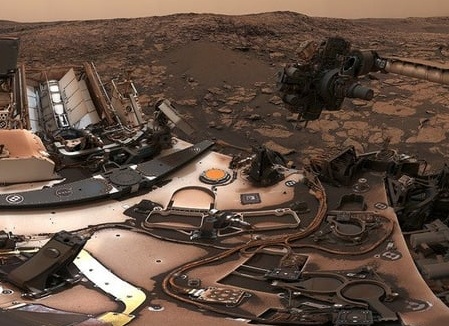 Ровер Curiosity показал 360-градусное изображение Марса со странными серными камнями