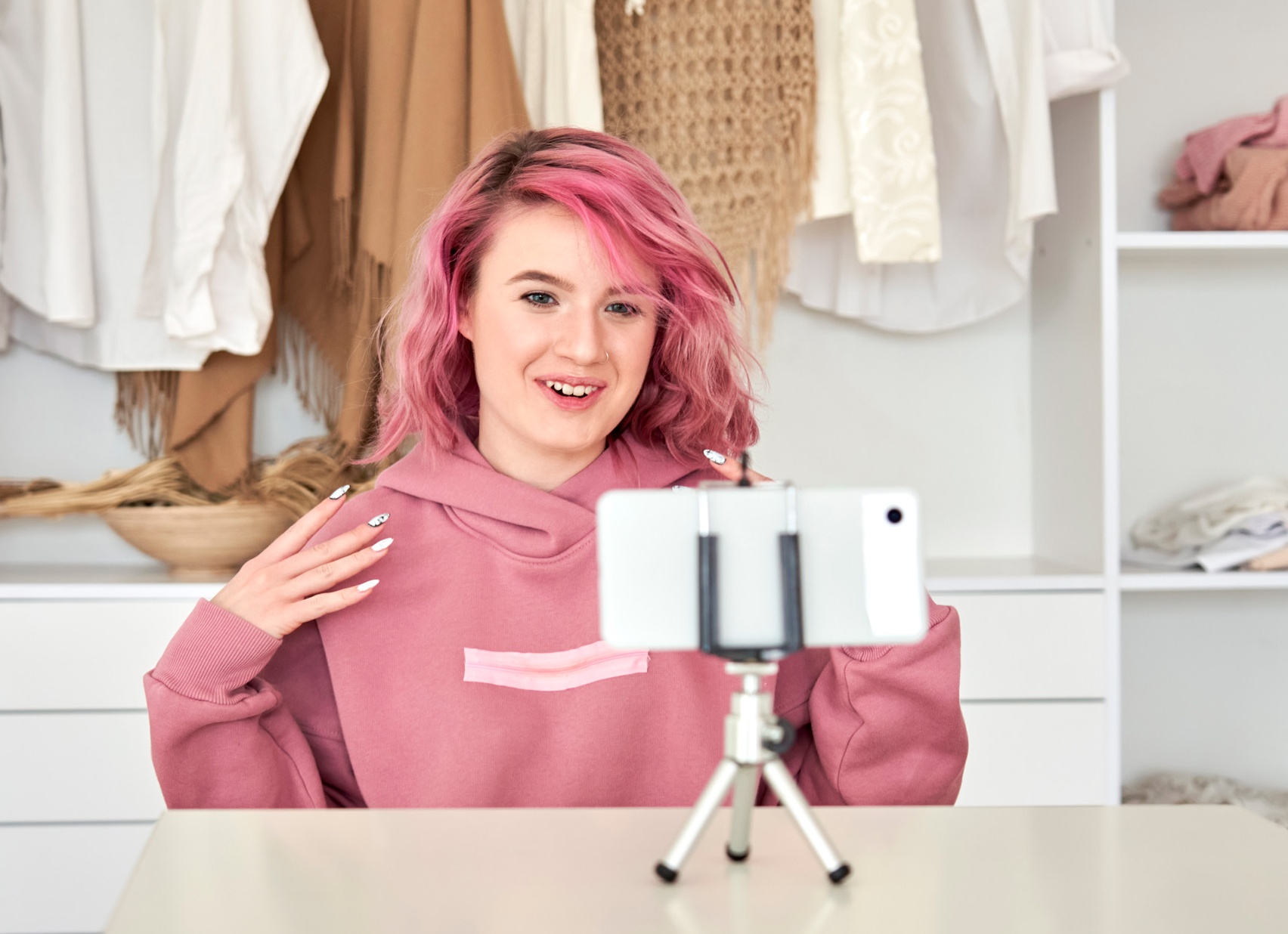 Исследование VK: почти половина блогеров регулярно сталкивается с выгоранием